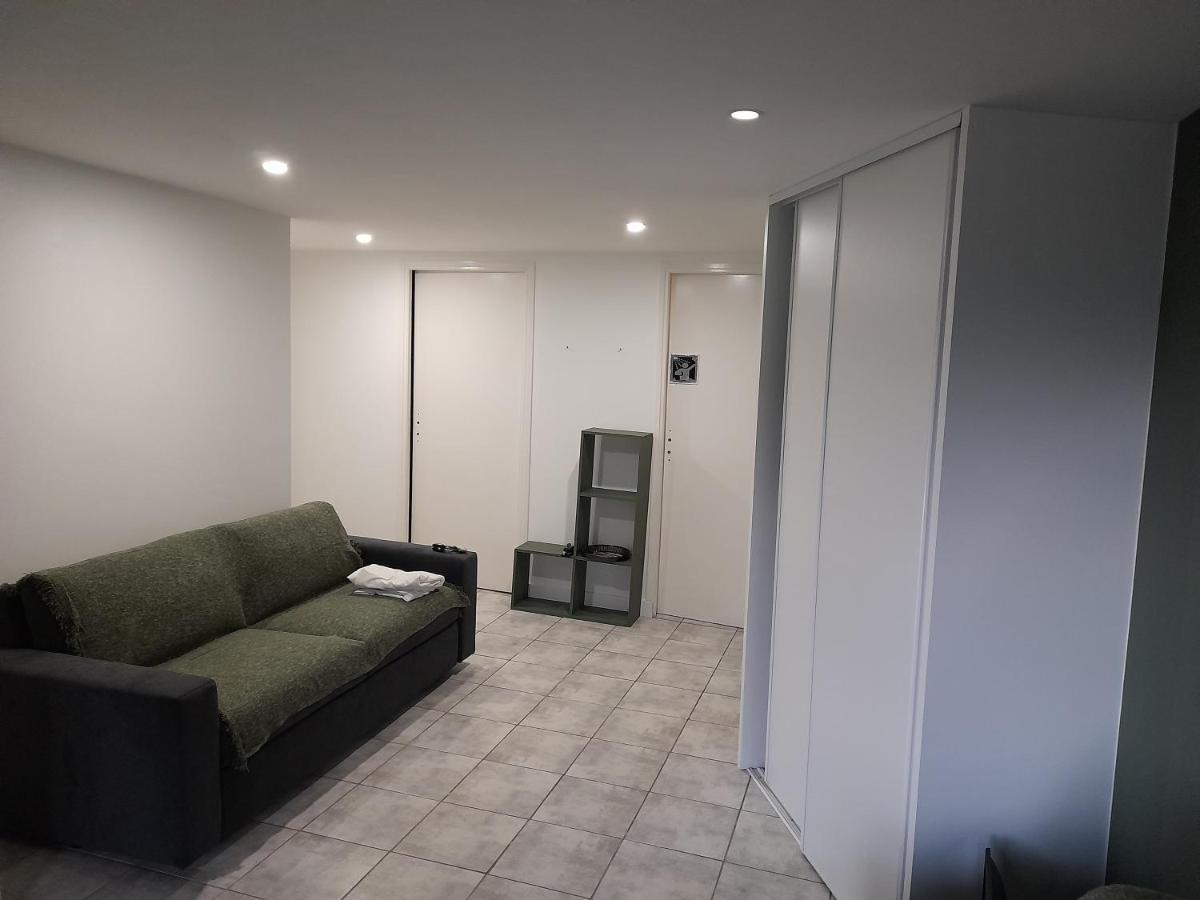 A 5 Mns Du Puy De Dome Avec Vue Imprenable Studio Rez De Jardin 24M2 Neuf A Laschamps Saint-Genès-Champanelle Εξωτερικό φωτογραφία